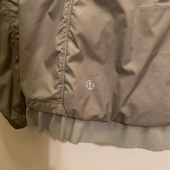 Lululemon Spring Fling Jacket - Picture 5 of 7